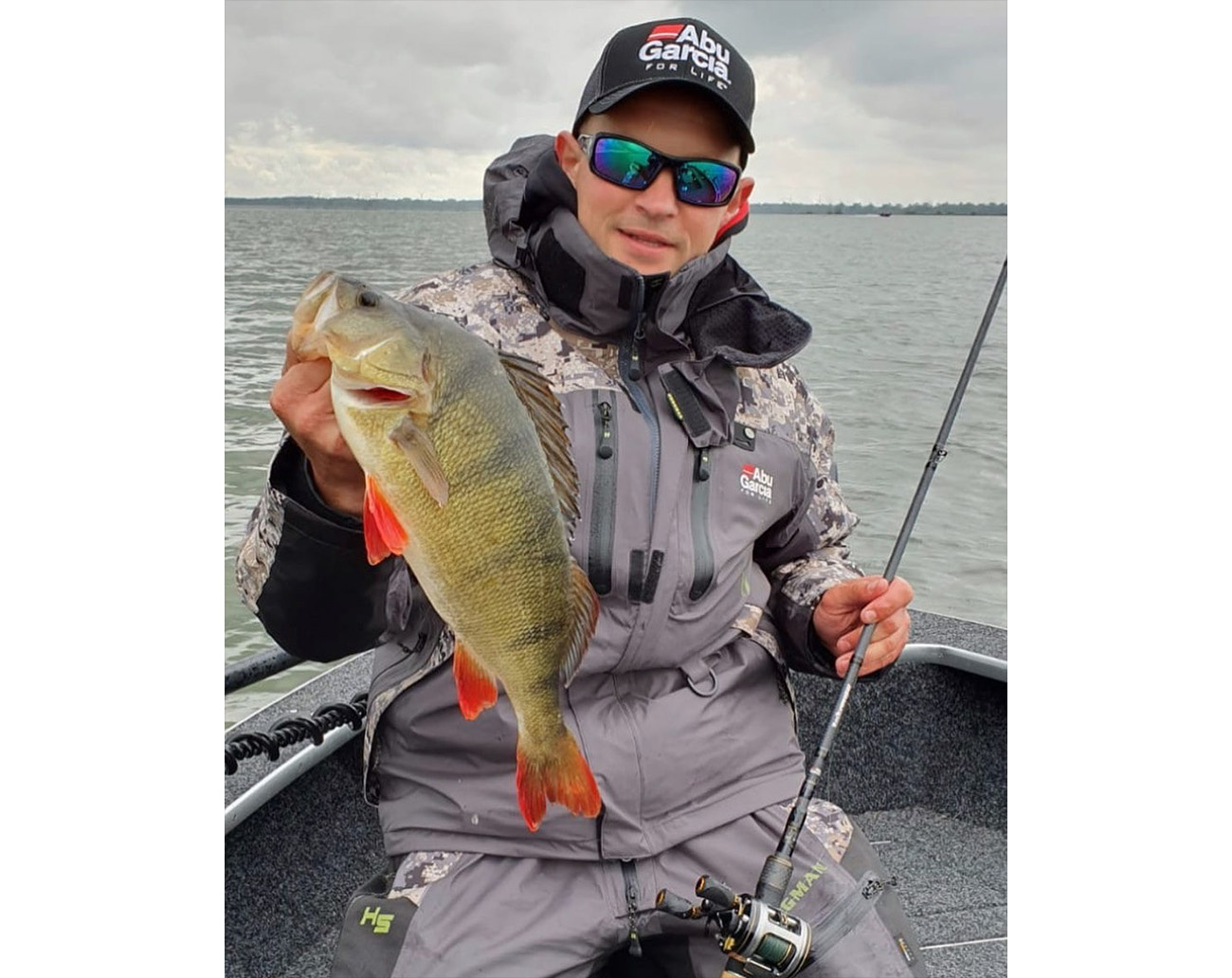 SvartZonker Mc Shaker Perch